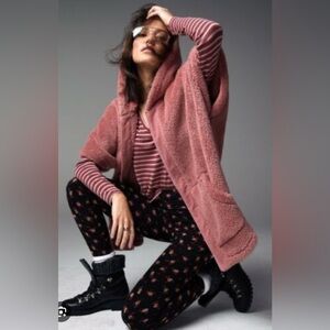 CAbi Style #4198 Long Sleeve Striped Scoop Neck Soft Tee Shirt Size Medium